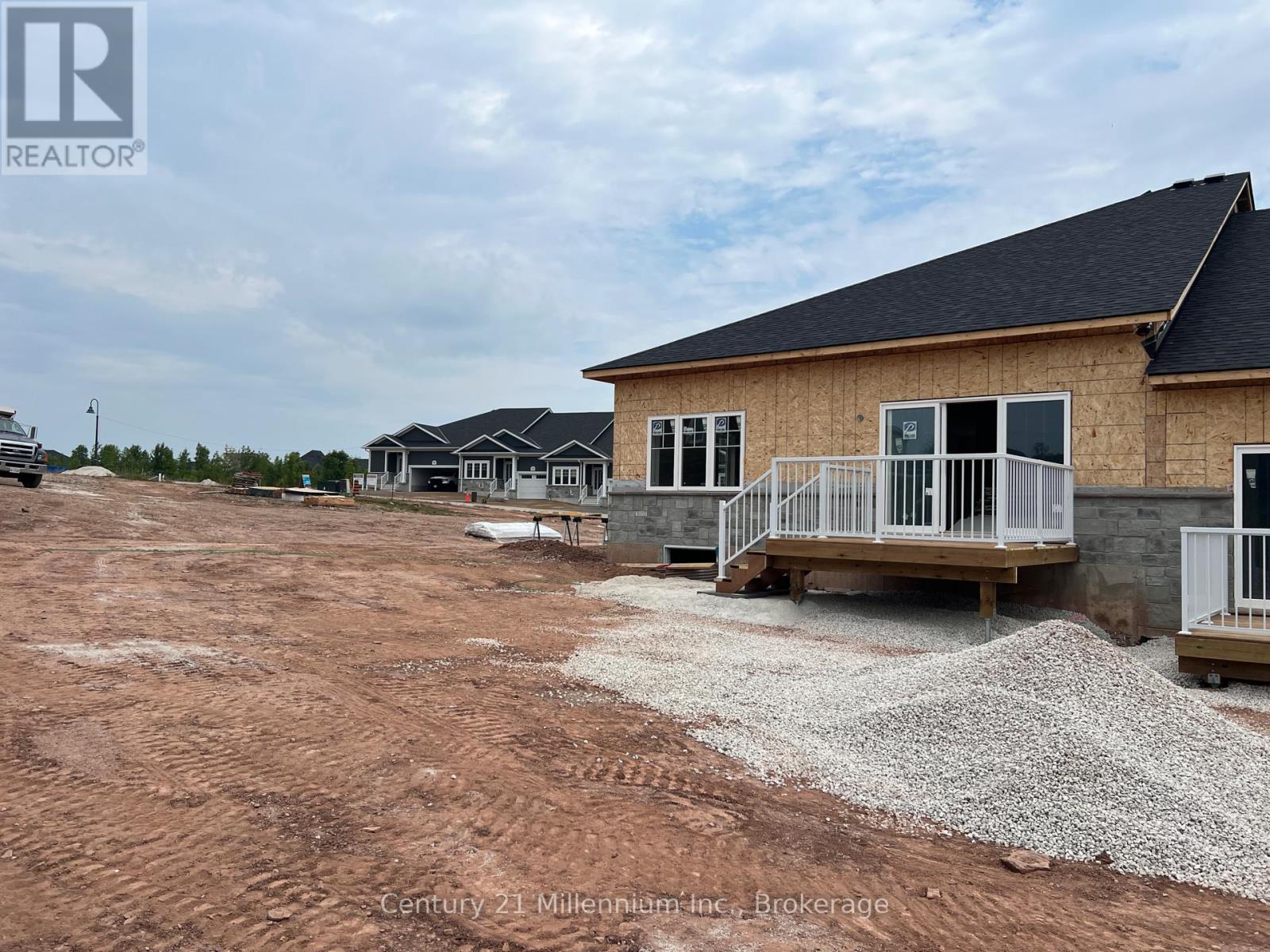 312 Telford Trail, Georgian Bluffs, Ontario  N0H 1S0 - Photo 3 - X12356845