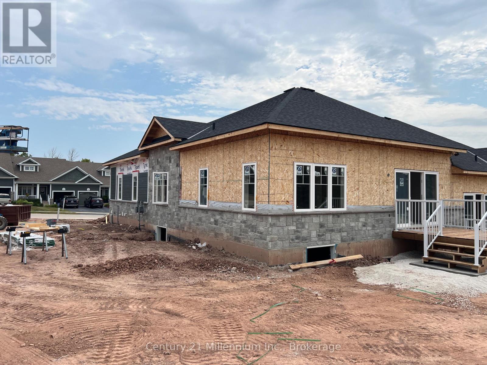 312 Telford Trail, Georgian Bluffs, Ontario  N0H 1S0 - Photo 5 - X12356845