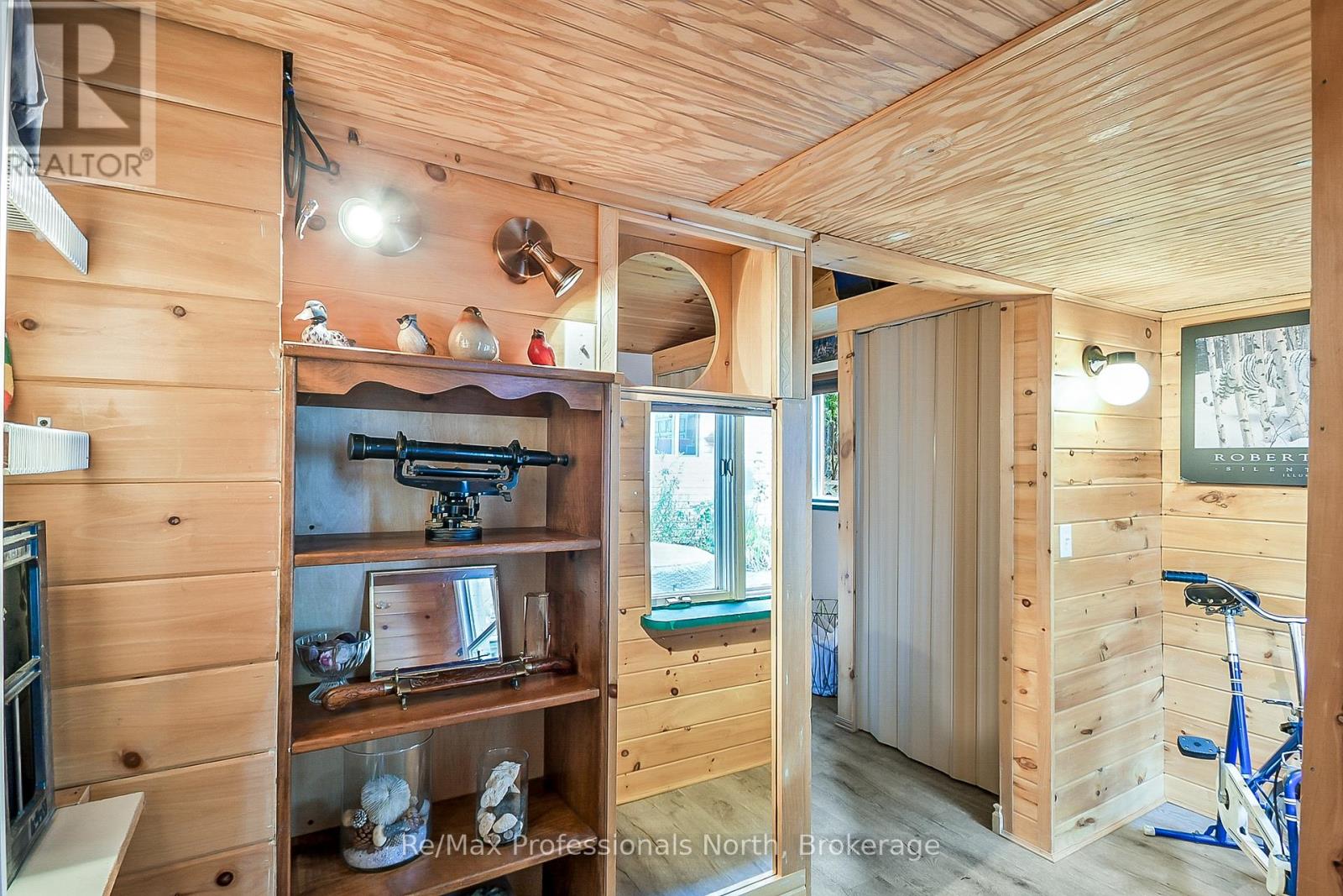 520 First Street N, Gravenhurst, Ontario  P1P 1B9 - Photo 12 - X12356952