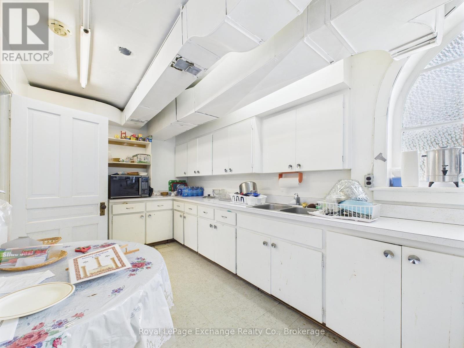 241 Centre Street, North Huron, Ontario  N0G 2W0 - Photo 11 - X12357086