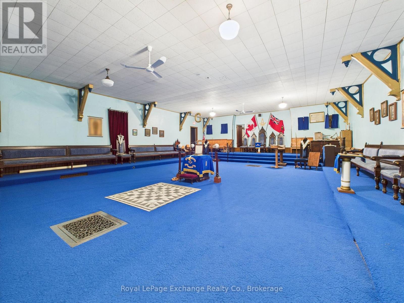 241 Centre Street, North Huron, Ontario  N0G 2W0 - Photo 17 - X12357086