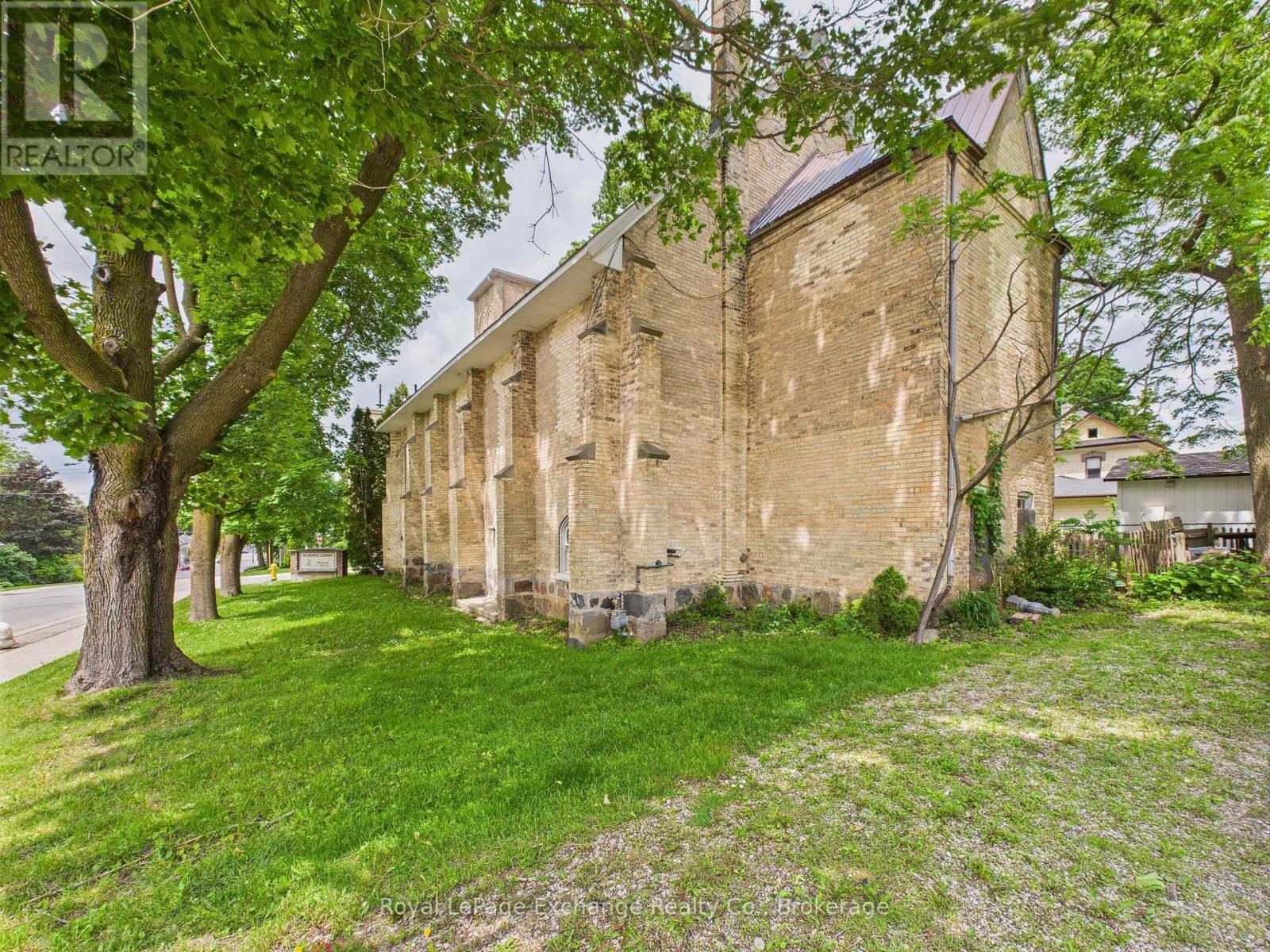 241 Centre Street, North Huron, Ontario  N0G 2W0 - Photo 5 - X12357086