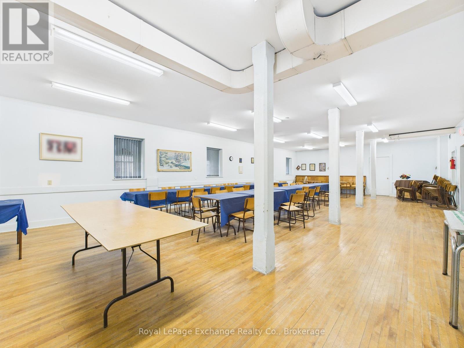 241 Centre Street, North Huron, Ontario  N0G 2W0 - Photo 8 - X12357086