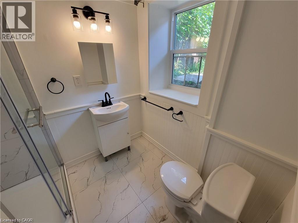 98 West Avenue N Unit# Lower, Hamilton, Ontario  L8L 5C3 - Photo 6 - 40762393