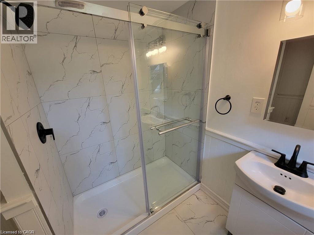 98 West Avenue N Unit# Lower, Hamilton, Ontario  L8L 5C3 - Photo 7 - 40762393