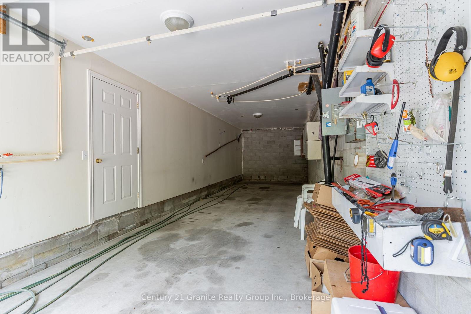 1031 Statesman Drive, Minden Hills, Ontario  K0M 2K0 - Photo 36 - X12357532