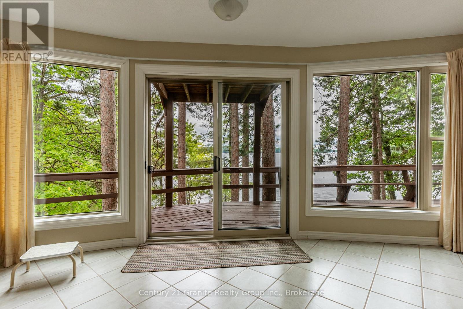 1031 Statesman Drive, Minden Hills, Ontario  K0M 2K0 - Photo 44 - X12357532