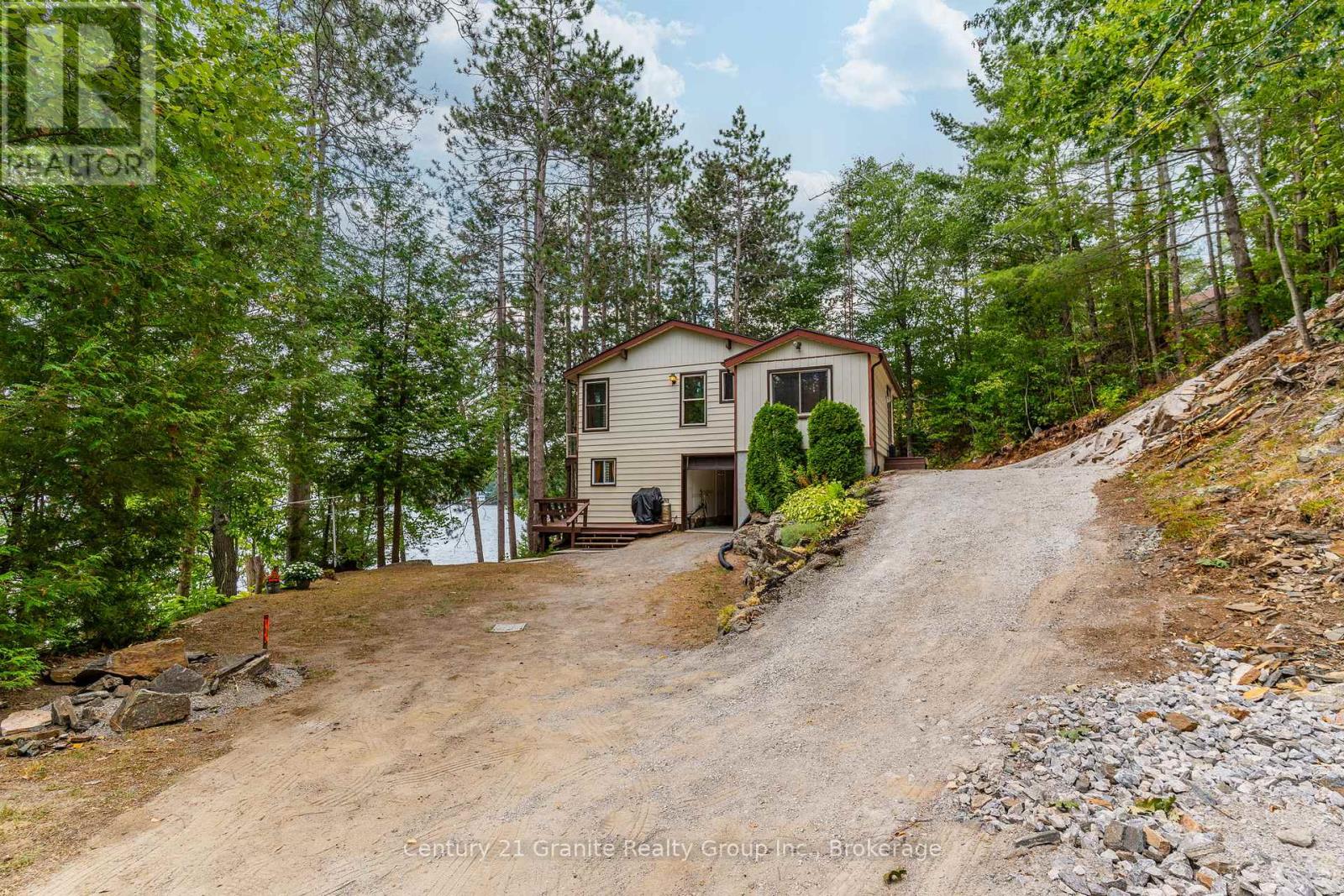1031 Statesman Drive, Minden Hills, Ontario  K0M 2K0 - Photo 7 - X12357532
