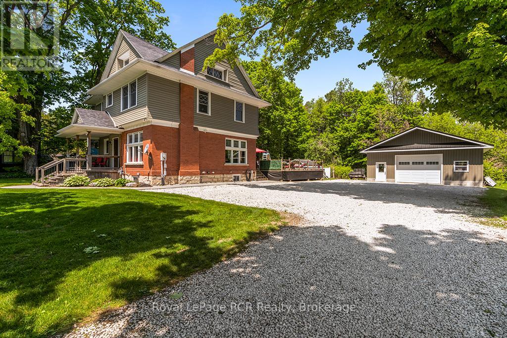 136 Queen Street W, South Bruce Peninsula, Ontario  N0H 1P0 - Photo 3 - X12357722