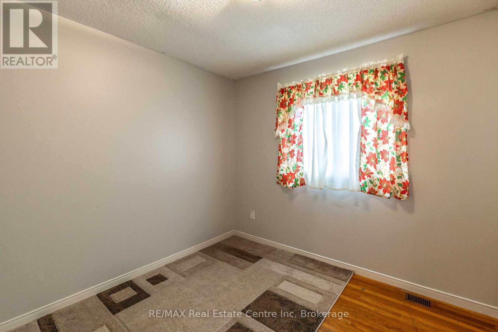 74 - 129 Victoria Road N, Guelph, Ontario  N1E 6V4 - Photo 26 - X12357862