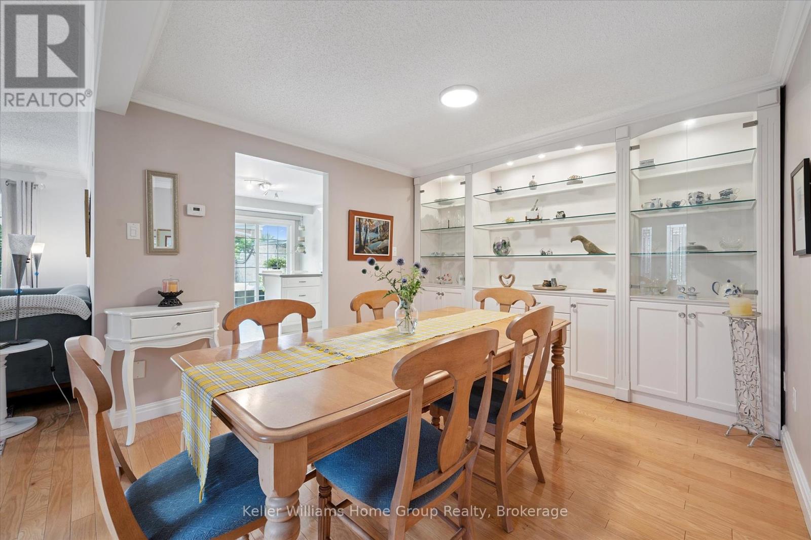 4 - 106 Woodlawn Road E, Guelph, Ontario  N1E 1B7 - Photo 9 - X12357962