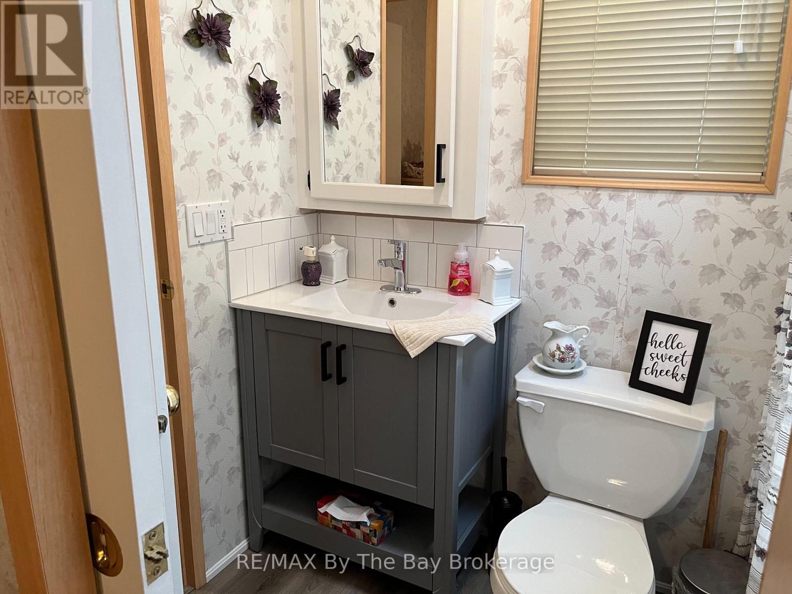 247 - 85 Theme Park Drive, Wasaga Beach, Ontario  L9Z 1X7 - Photo 14 - S12358368