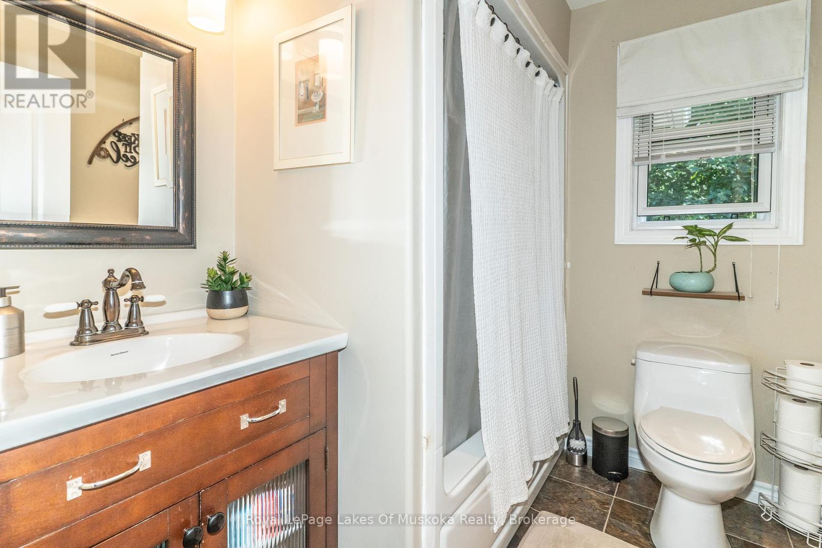 16 - 1023 Carlo Enterprise Road, Muskoka Lakes, Ontario  P0B 1M0 - Photo 18 - X12358571