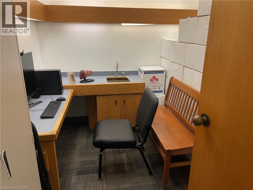 715 Coronation Boulevard Unit# 3a, Cambridge, Ontario  N1R 7R1 - Photo 4 - 40762780