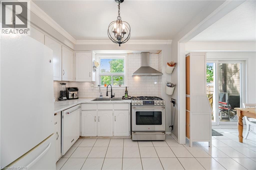 2698 LUNDENE Road, Mississauga, Ontario