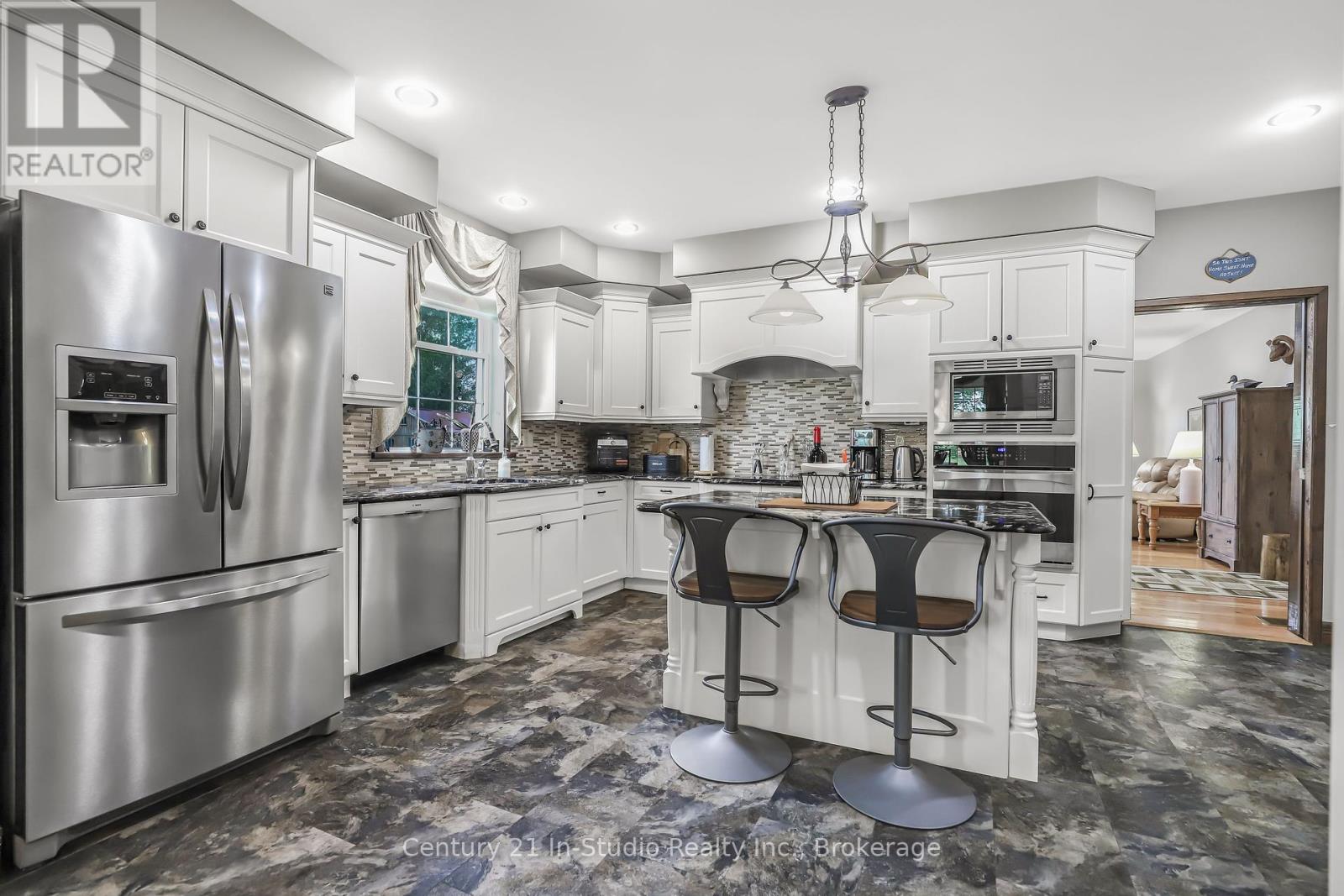 85695 St. Helens Line, Ashfield-Colborne-Wawanosh, Ontario  N0G 2H0 - Photo 15 - X12360600