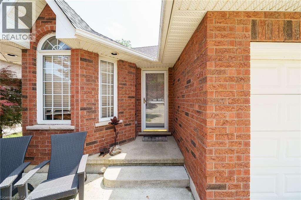 67 Jeremy Street, Hamilton, Ontario  L9A 5J8 - Photo 3 - 40762867