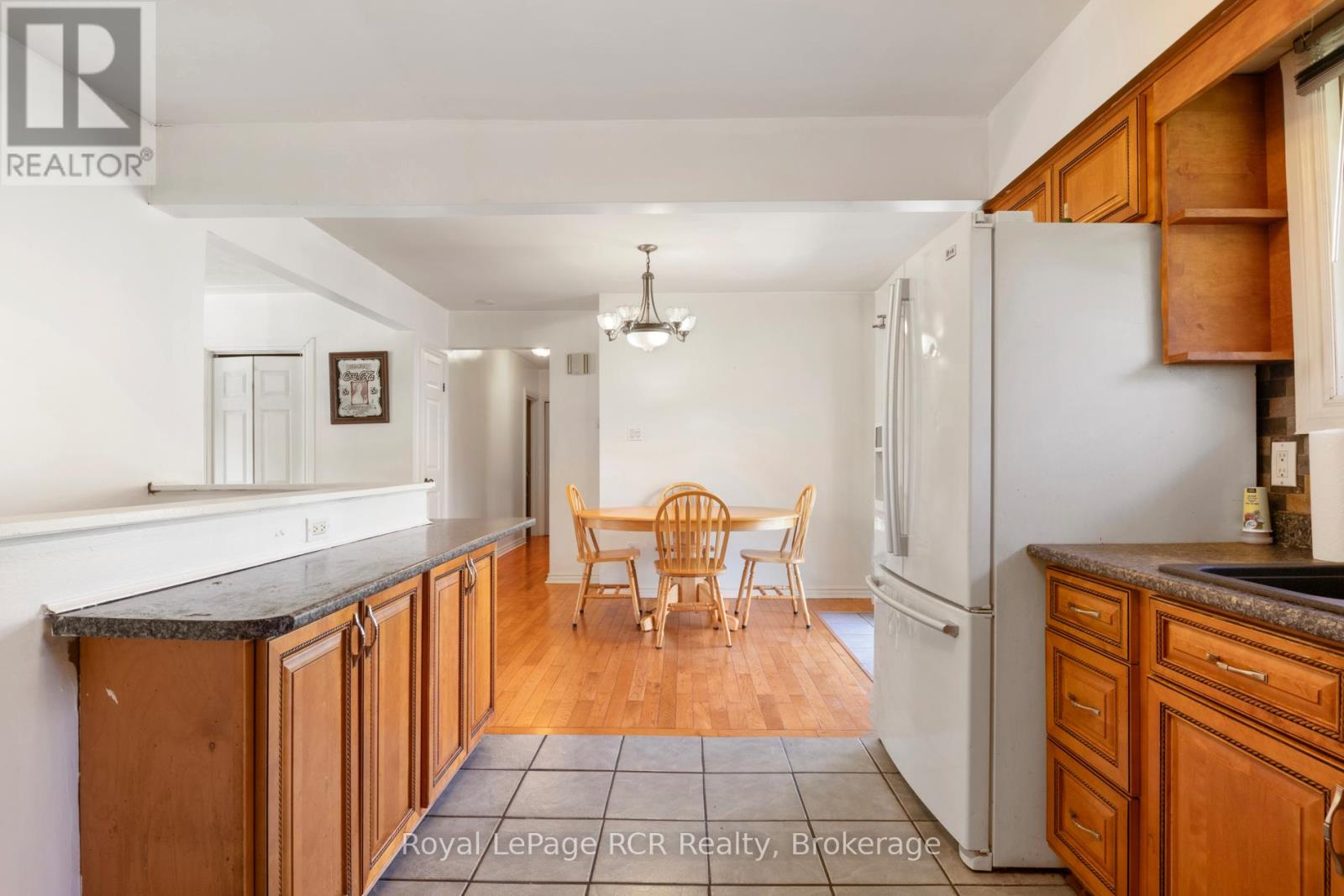 141 North Water Street W, Wellington North, Ontario  N0G 2L3 - Photo 18 - X12361420