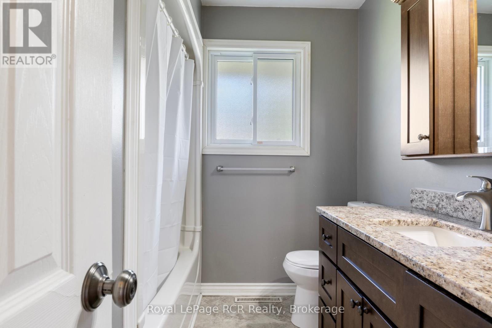 141 North Water Street W, Wellington North, Ontario  N0G 2L3 - Photo 21 - X12361420