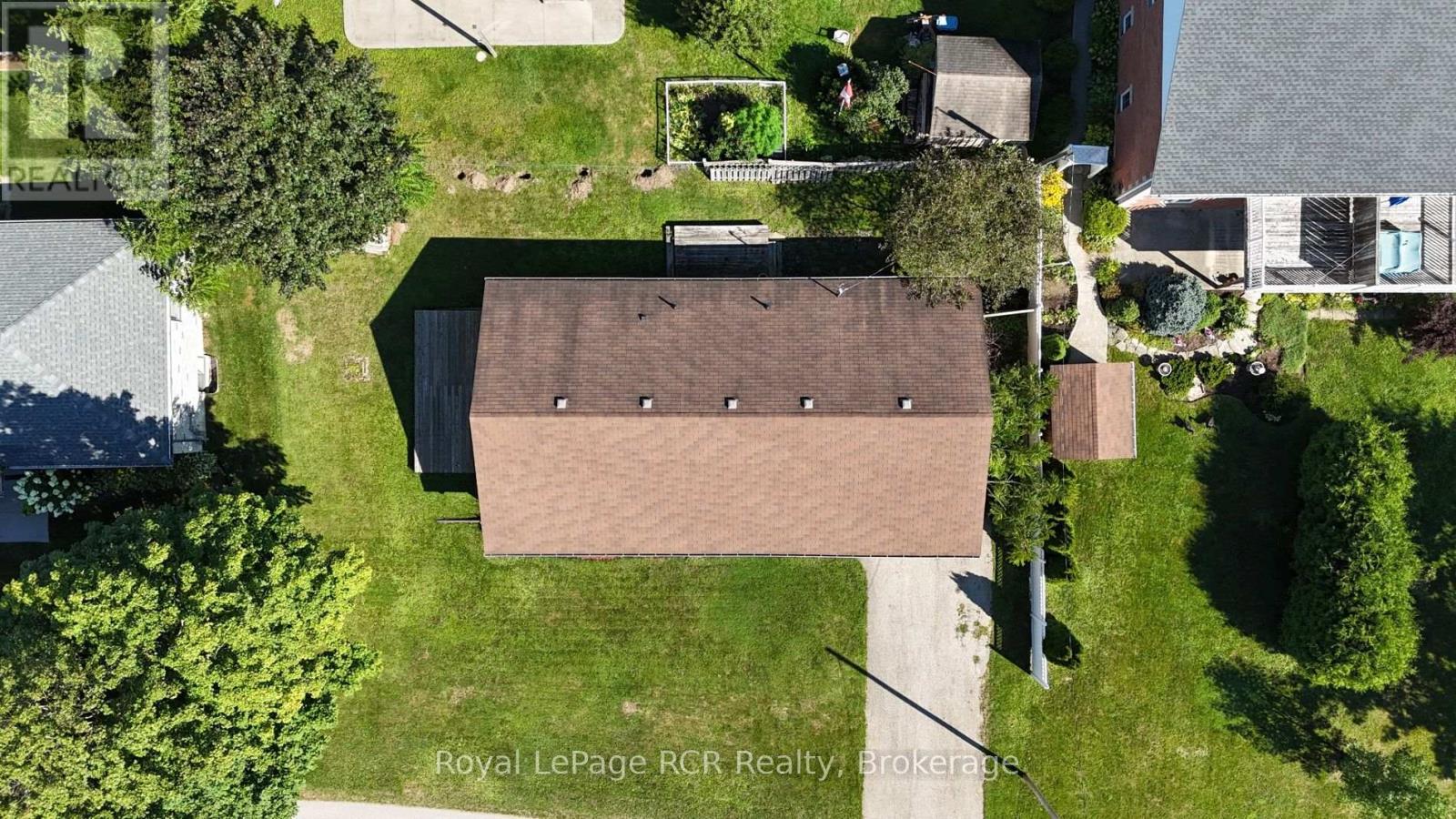141 North Water Street W, Wellington North, Ontario  N0G 2L3 - Photo 34 - X12361420