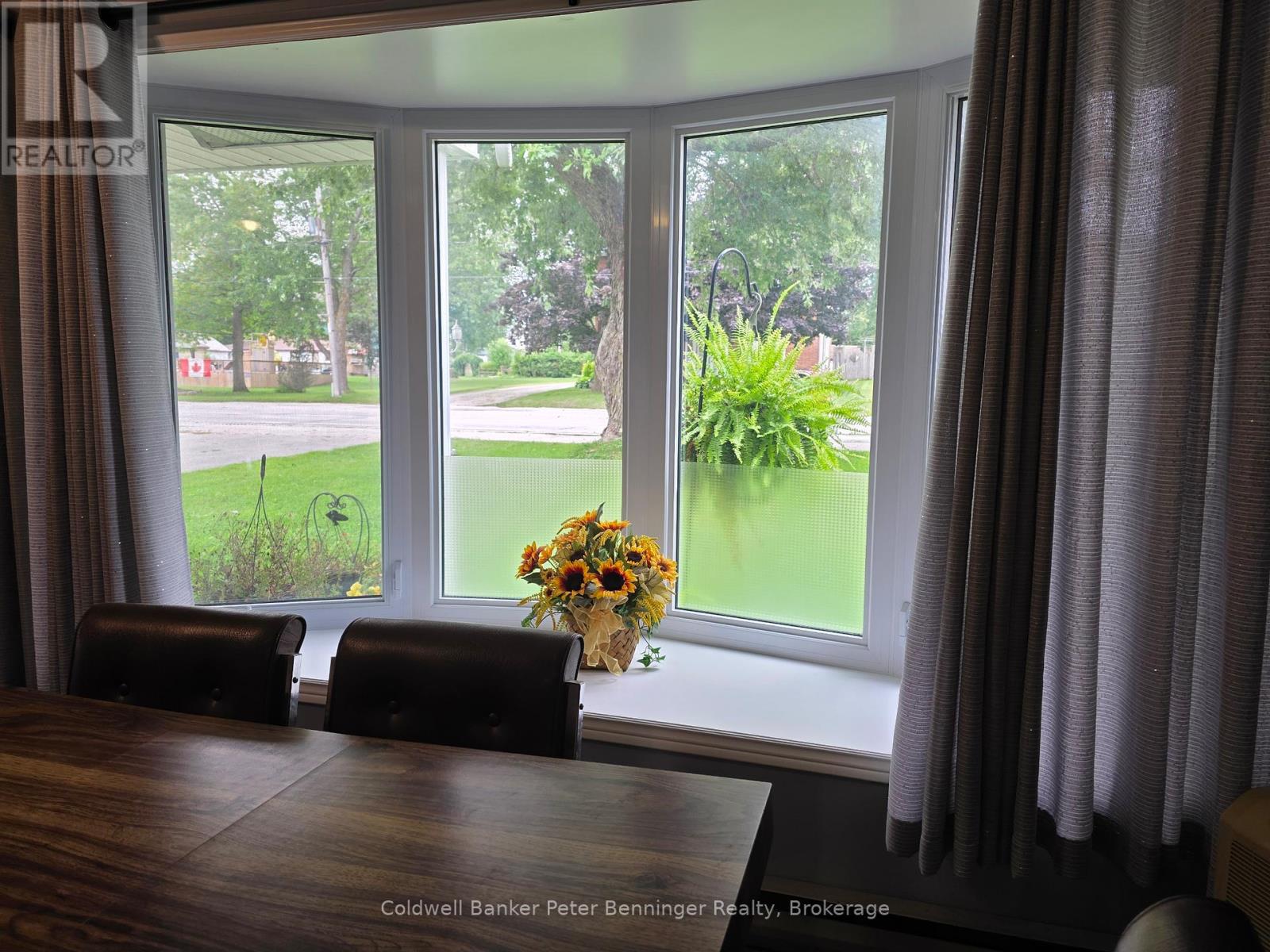 233 Queen Street S, Arran-Elderslie, Ontario  N0G 2N0 - Photo 6 - X12361580
