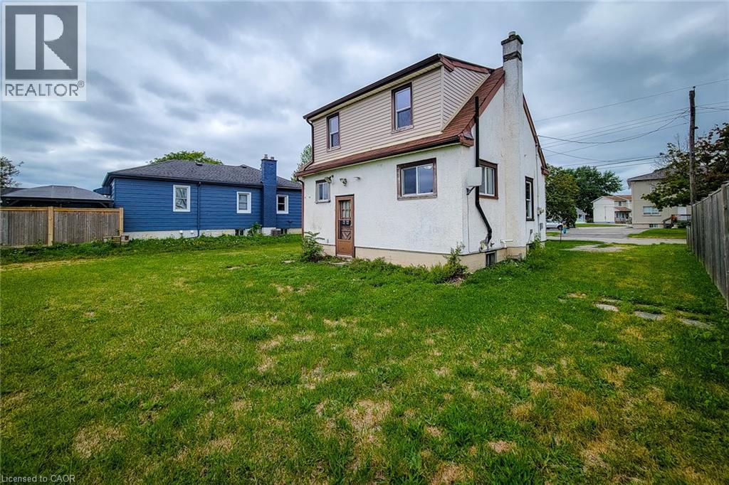 107 Saint George Street, Welland, Ontario  L3C 5N5 - Photo 5 - 40762991