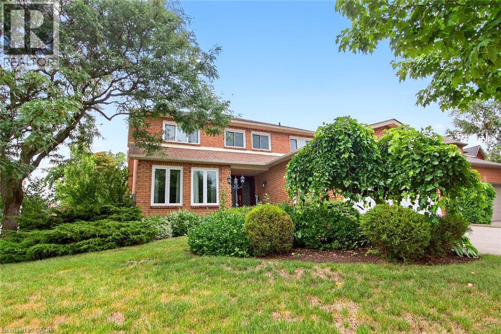 1084 GRANDEUR Crescent, Oakville, Ontario