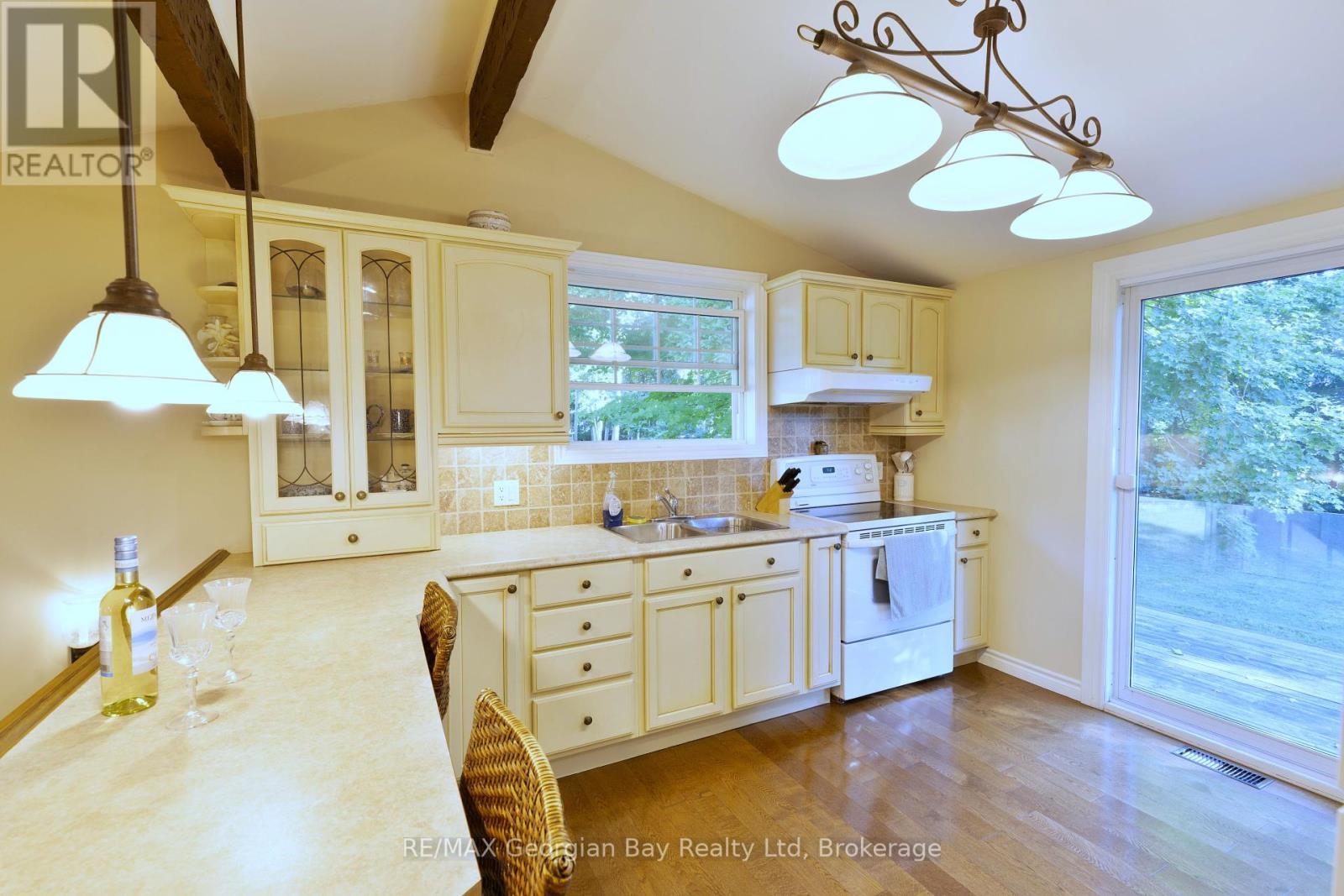 133 Timcourt Drive, Tiny, Ontario  L9M 0B9 - Photo 14 - S12362036