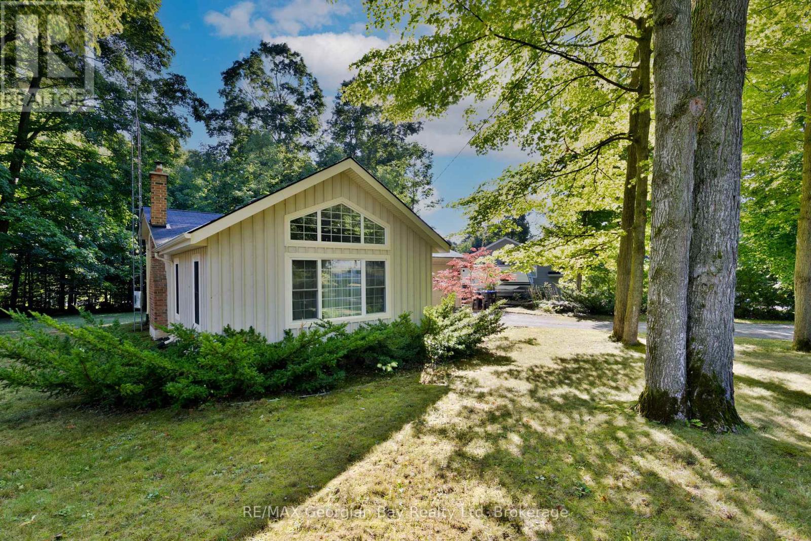 133 Timcourt Drive, Tiny, Ontario  L9M 0B9 - Photo 33 - S12362036