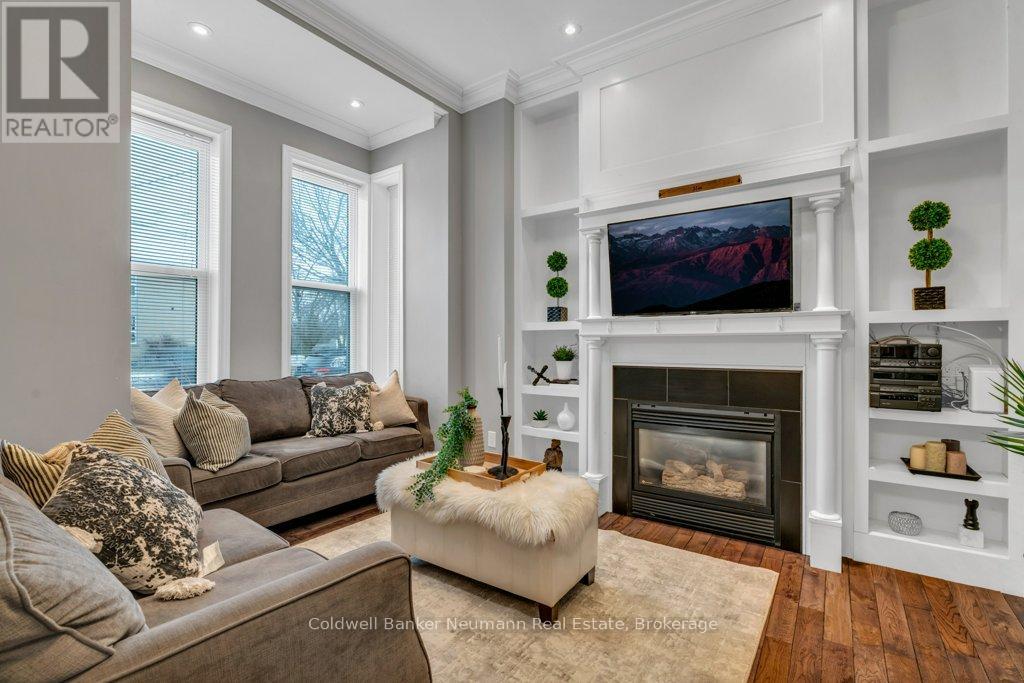 394 Woolwich Street, Guelph, Ontario  N1H 3W7 - Photo 11 - X12362464