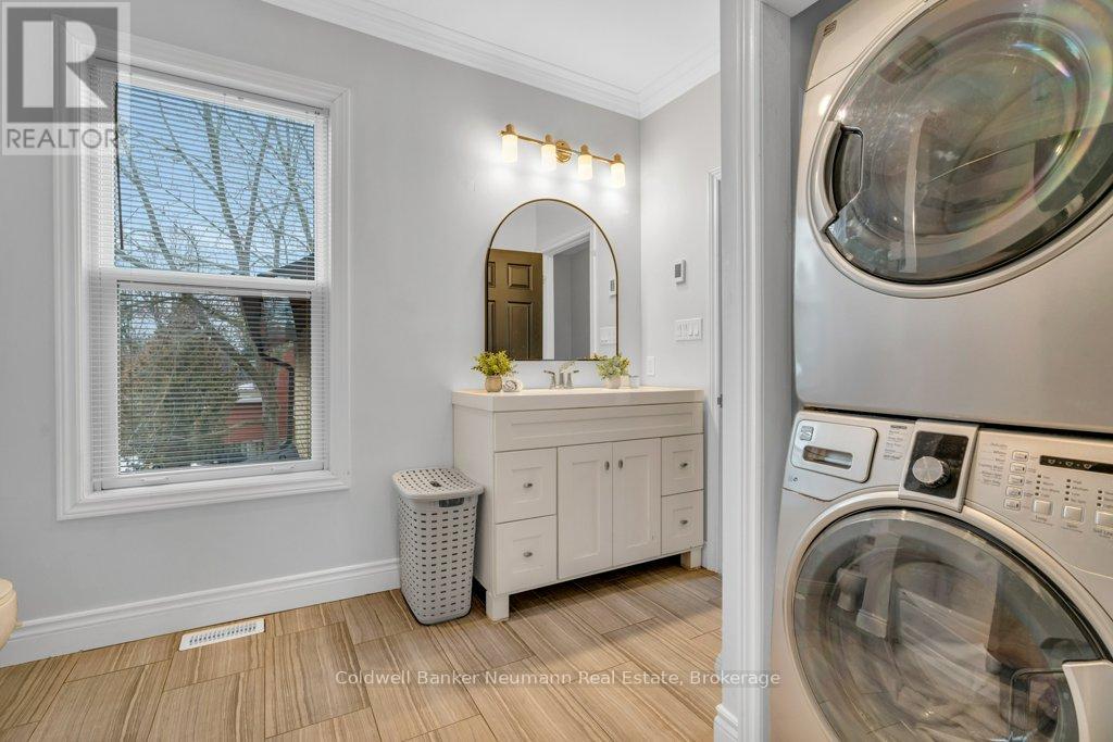 394 Woolwich Street, Guelph, Ontario  N1H 3W7 - Photo 22 - X12362464