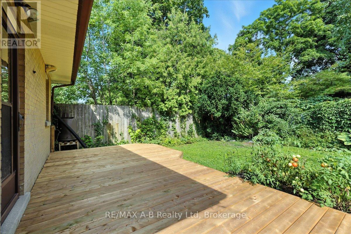 77 Earl Street, Stratford, Ontario  N5A 6G4 - Photo 42 - X12362470