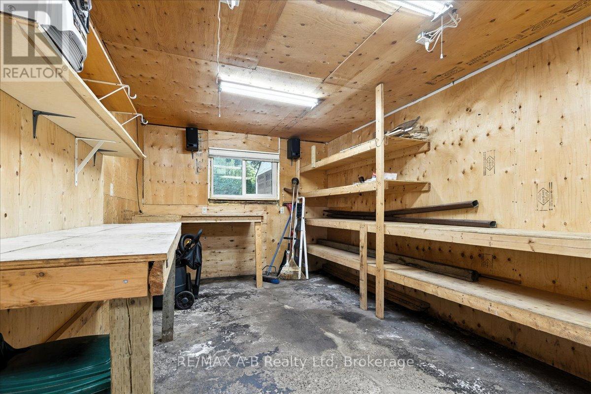 77 Earl Street, Stratford, Ontario  N5A 6G4 - Photo 45 - X12362470