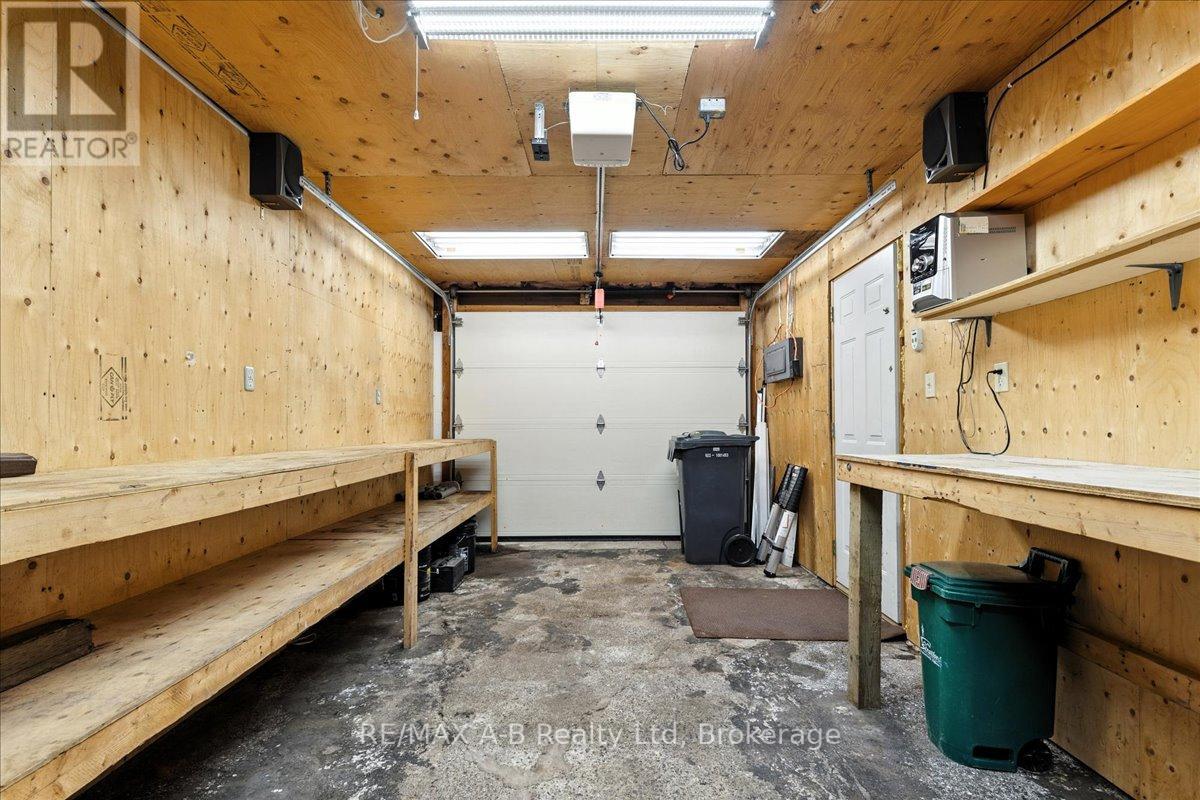 77 Earl Street, Stratford, Ontario  N5A 6G4 - Photo 46 - X12362470