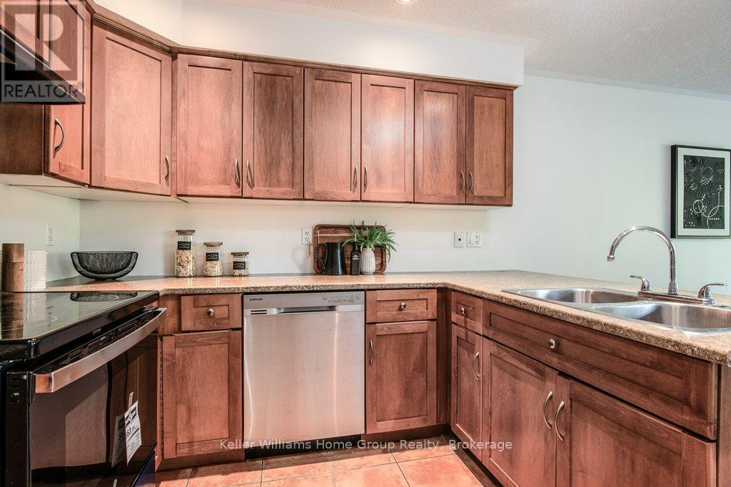 230 Rickson Avenue, Guelph, Ontario  N1G 5H1 - Photo 11 - X12362754