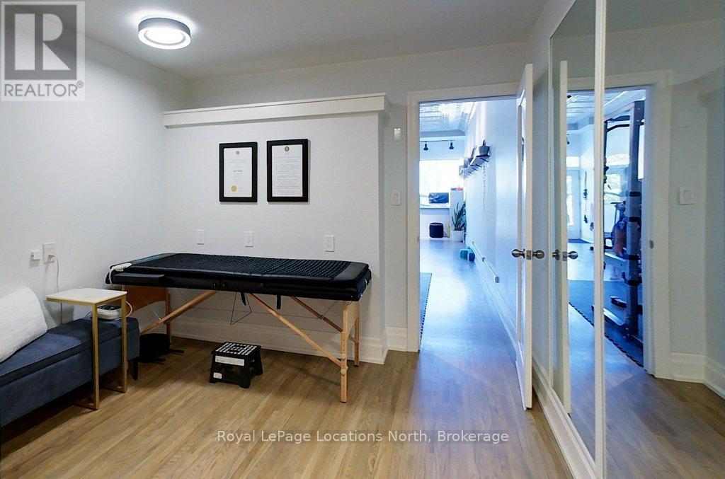 8 Sykes Street N, Meaford, Ontario  N4L 1V6 - Photo 10 - X12362812