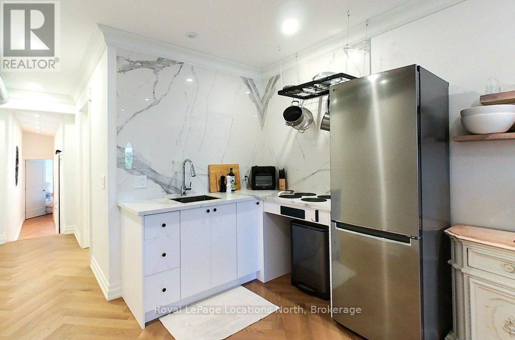 8 Sykes Street N, Meaford, Ontario  N4L 1V6 - Photo 16 - X12362812