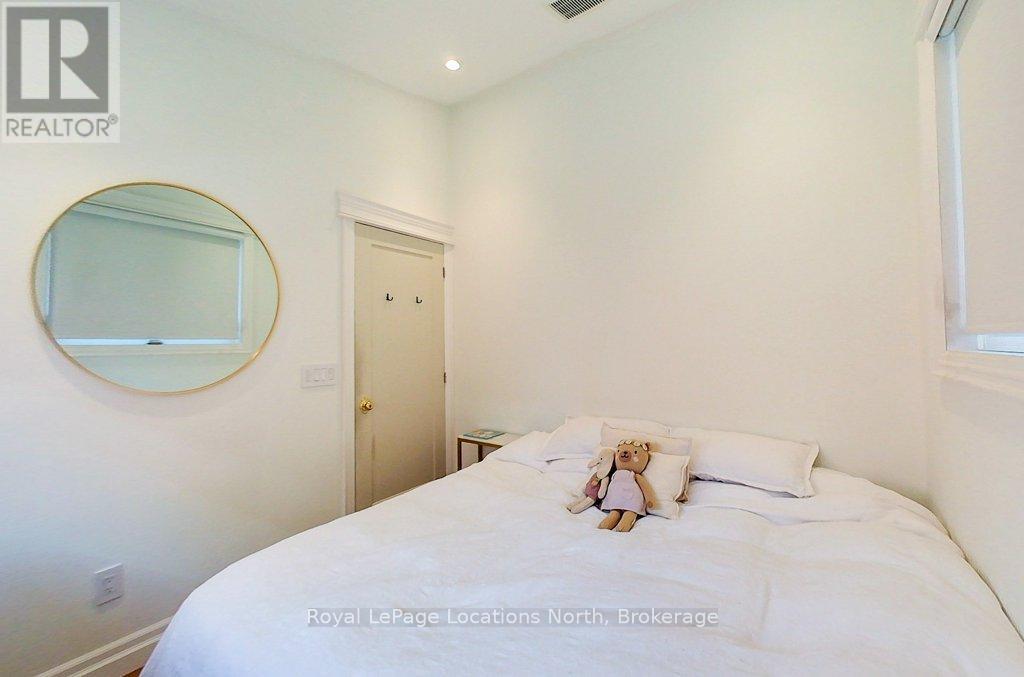 8 Sykes Street N, Meaford, Ontario  N4L 1V6 - Photo 40 - X12362812