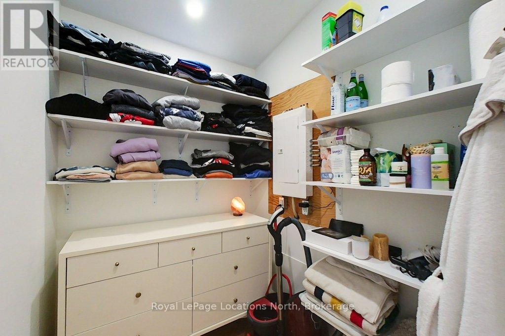 8 Sykes Street N, Meaford, Ontario  N4L 1V6 - Photo 43 - X12362812