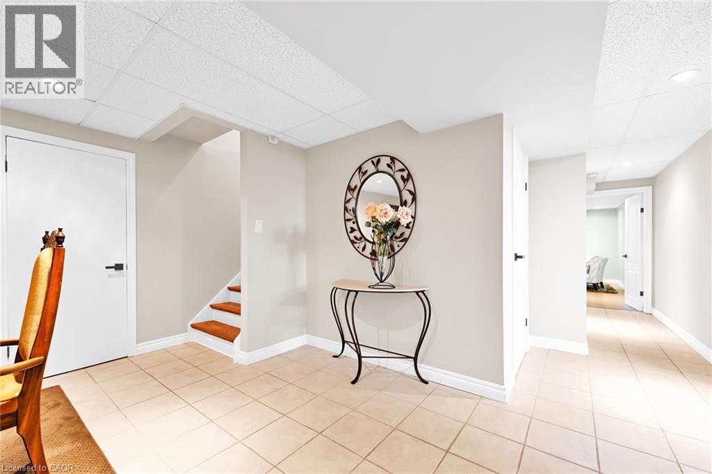 390 Mountain Road, Grimsby, Ontario  L3M 4E7 - Photo 27 - 40763160