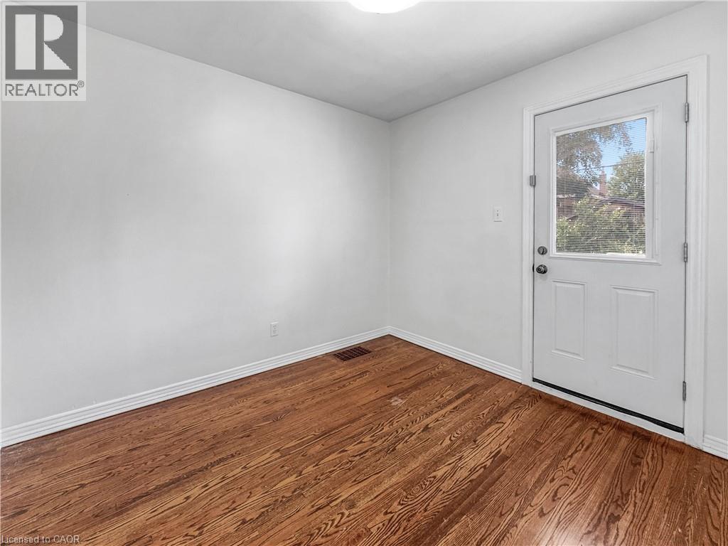 300 East 32nd Street, Hamilton, Ontario  L8V 3S7 - Photo 21 - 40763043