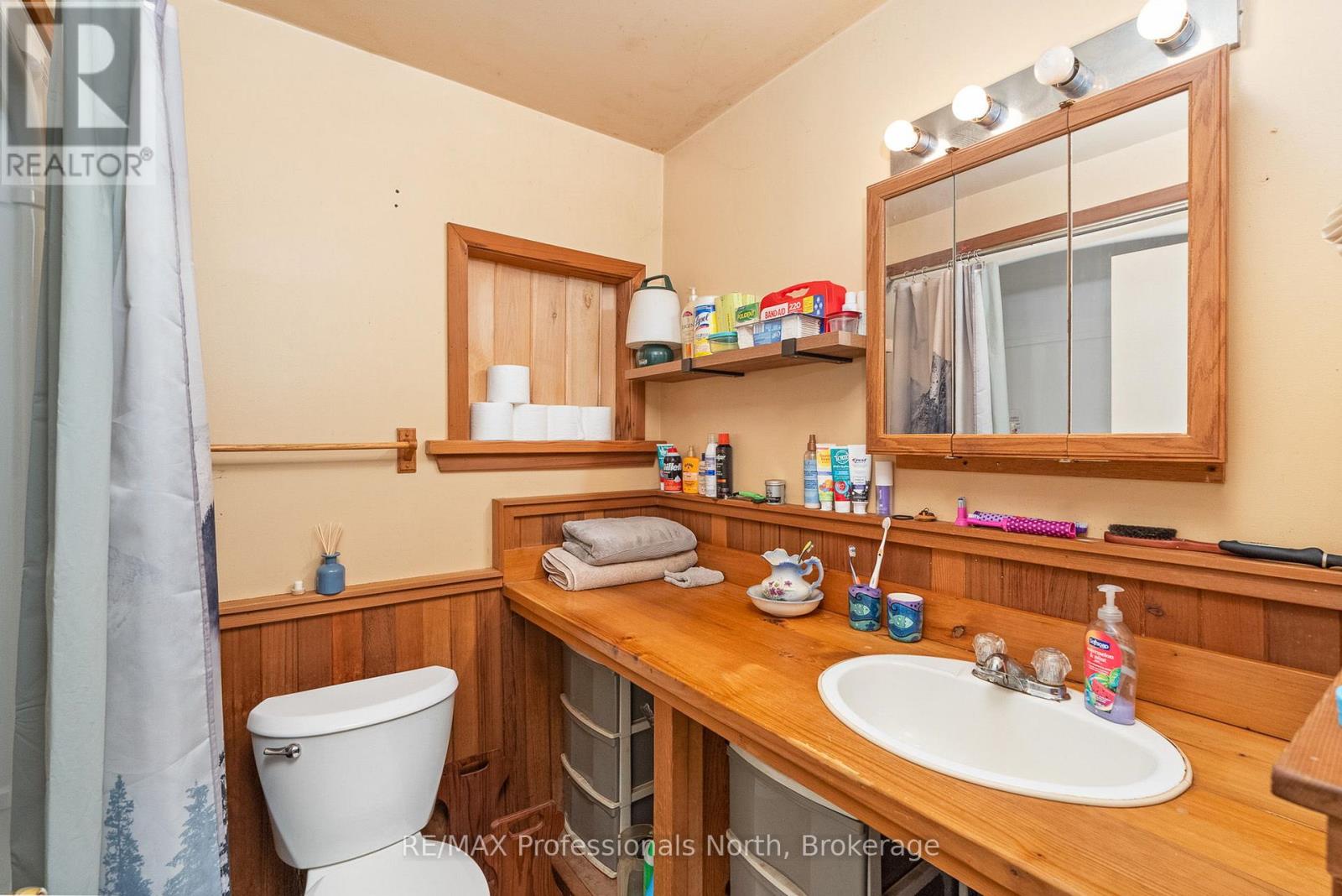 187 Stephenson 4 Road W, Huntsville, Ontario  P0B 1M0 - Photo 14 - X12363313