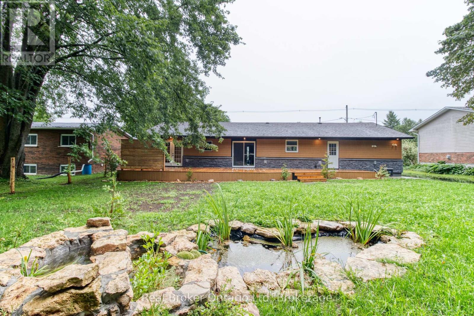 446 Isaac Street, South Bruce Peninsula, Ontario  N0H 2T0 - Photo 28 - X12363362