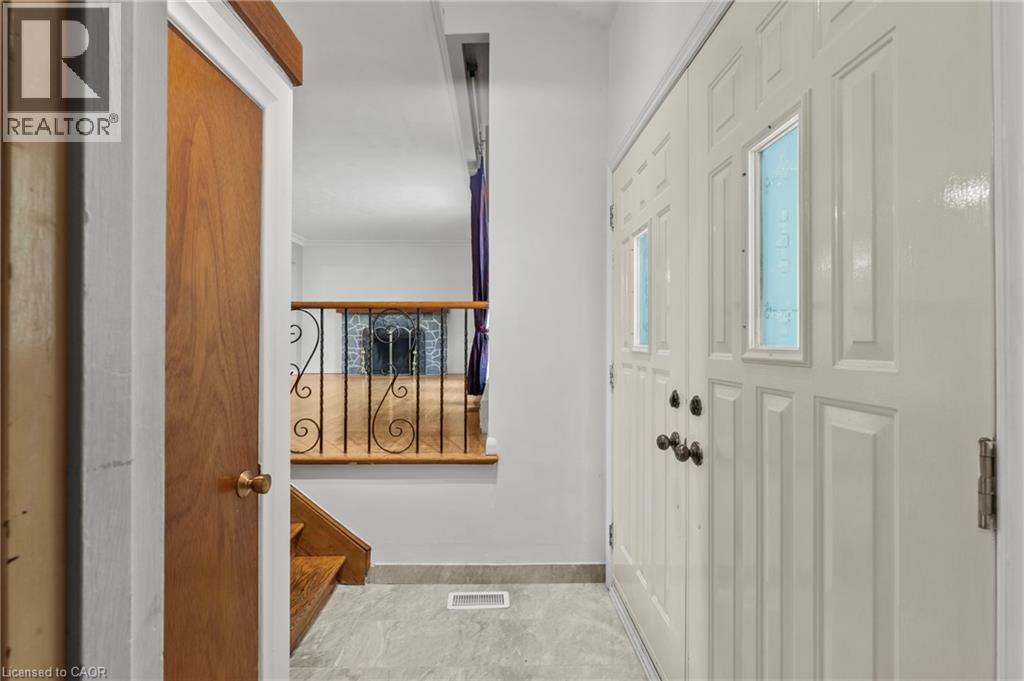 3050 Woodward Avenue, Burlington, Ontario  L7N 2M2 - Photo 5 - 40763400