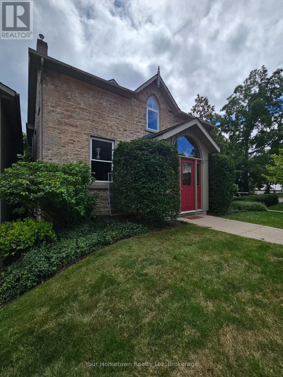 238 ST PATRICK STREET W, Centre Wellington, Ontario