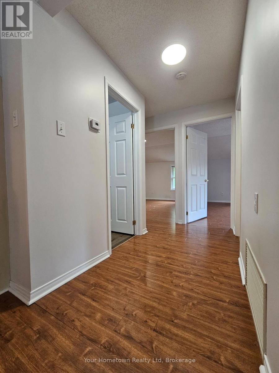 238 St Patrick Street W, Centre Wellington, Ontario  N1M 1L7 - Photo 6 - X12363520