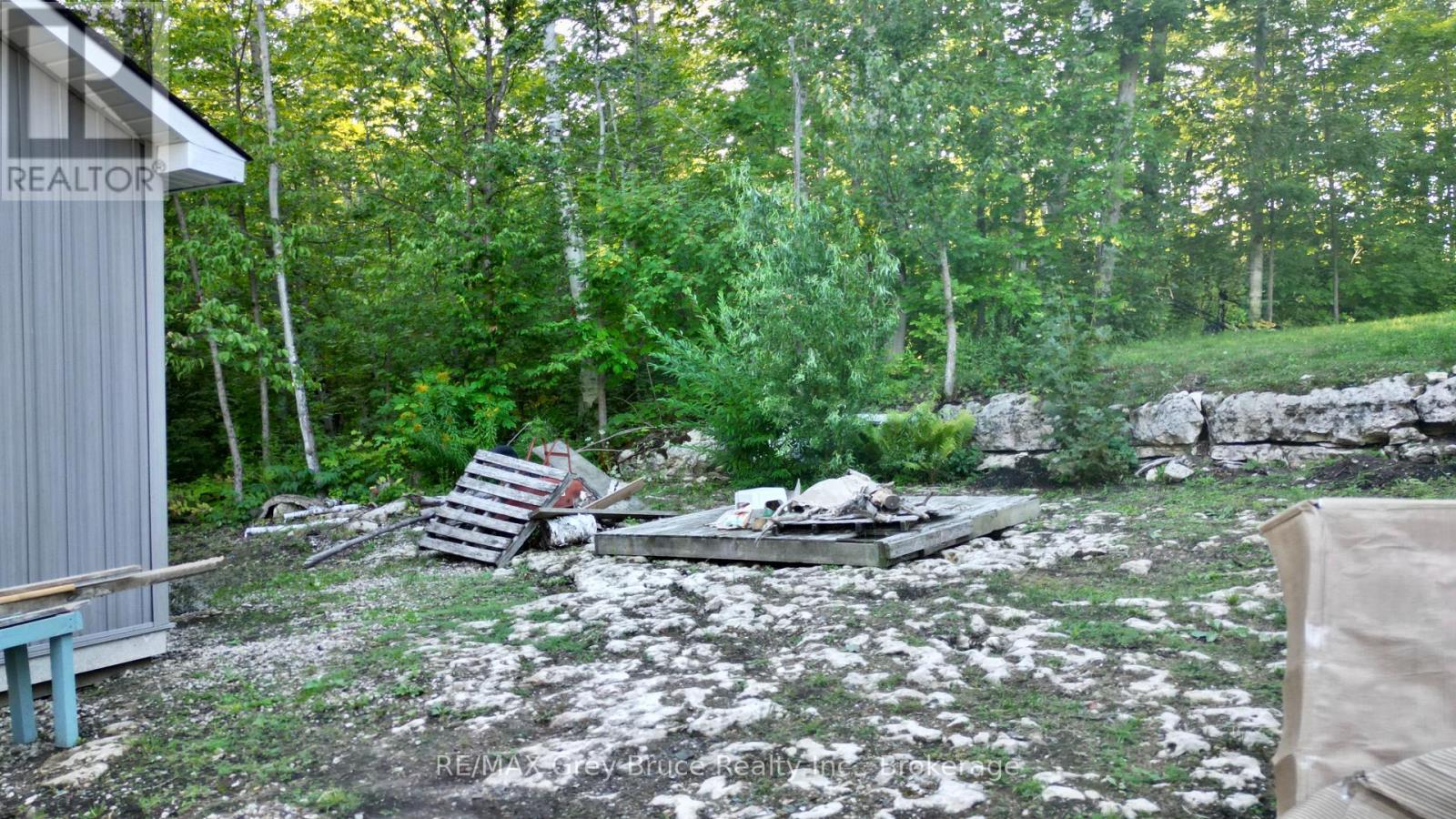 279 Barney's Boulevard, Northern Bruce Peninsula, Ontario  N0H 1Z0 - Photo 10 - X12363788