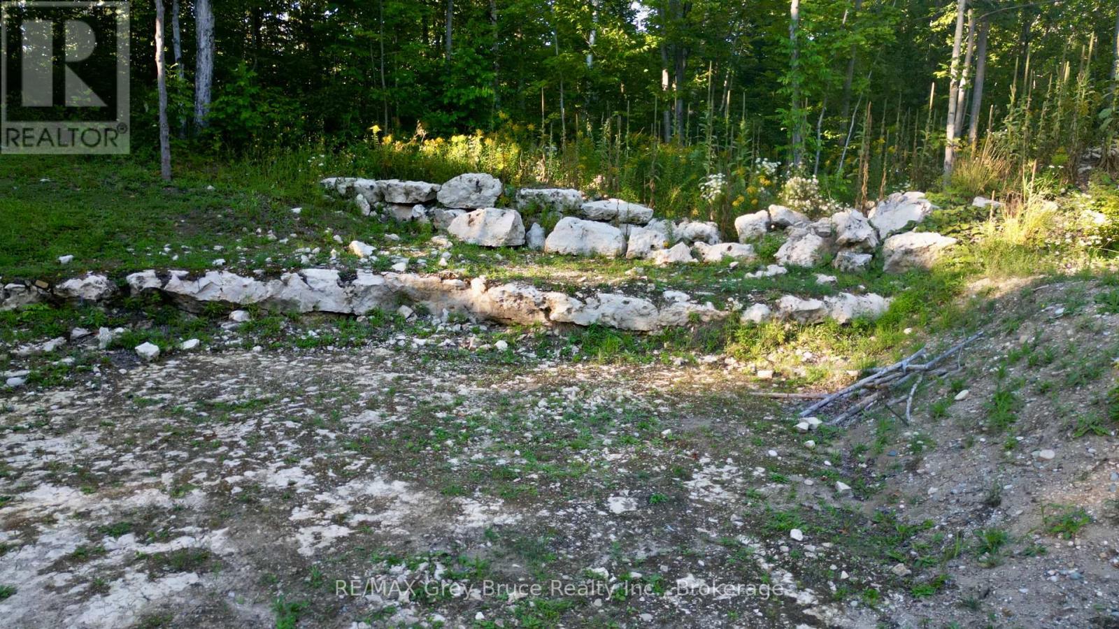279 Barney's Boulevard, Northern Bruce Peninsula, Ontario  N0H 1Z0 - Photo 13 - X12363788