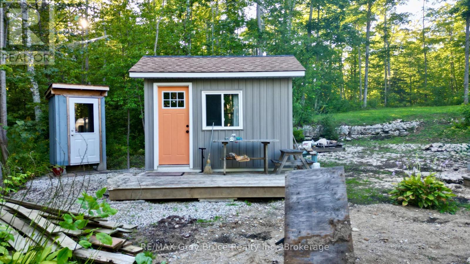 279 Barney's Boulevard, Northern Bruce Peninsula, Ontario  N0H 1Z0 - Photo 2 - X12363788