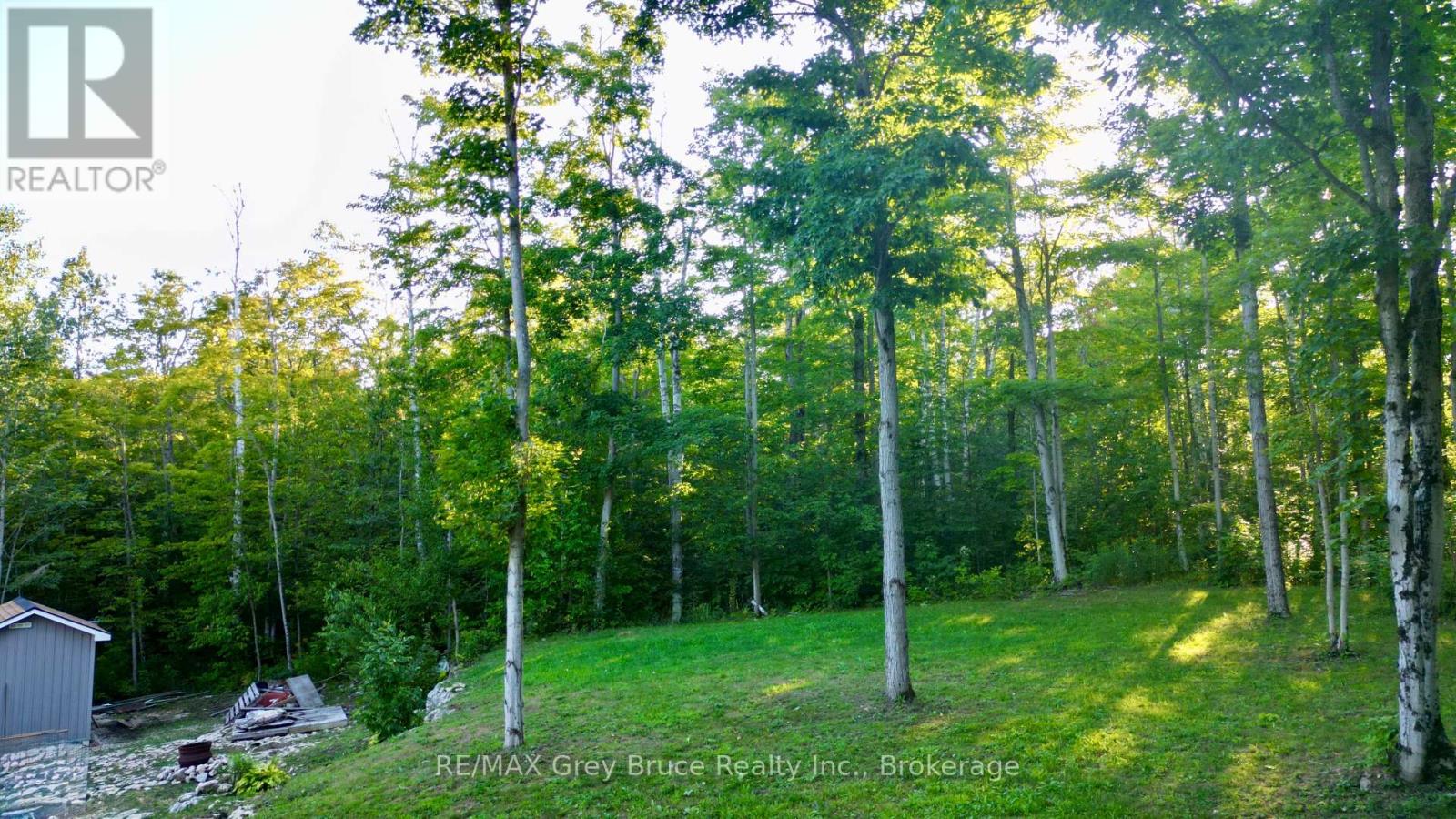 279 Barney's Boulevard, Northern Bruce Peninsula, Ontario  N0H 1Z0 - Photo 30 - X12363788